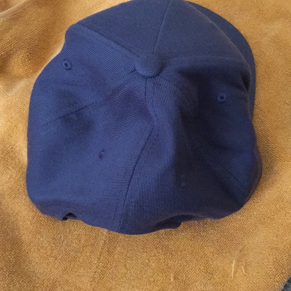 Hat - Picture 3 of 3